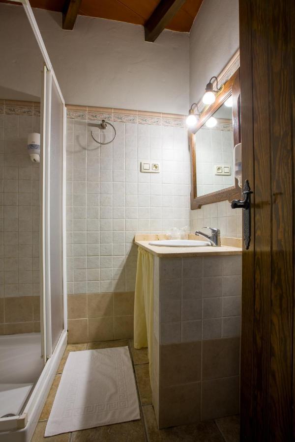 Hostal Valle Del Sol ألورا المظهر الخارجي الصورة